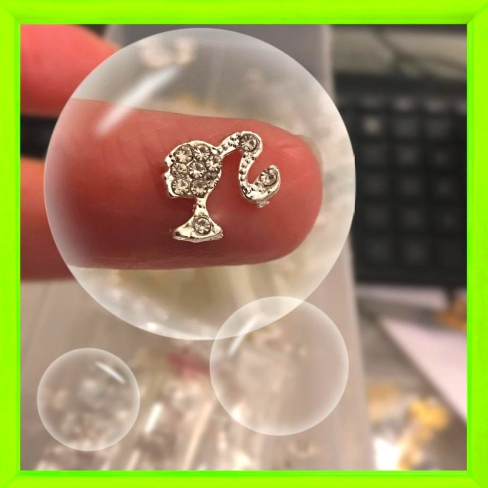 3D Silhouette Rhinestone Nail Charm